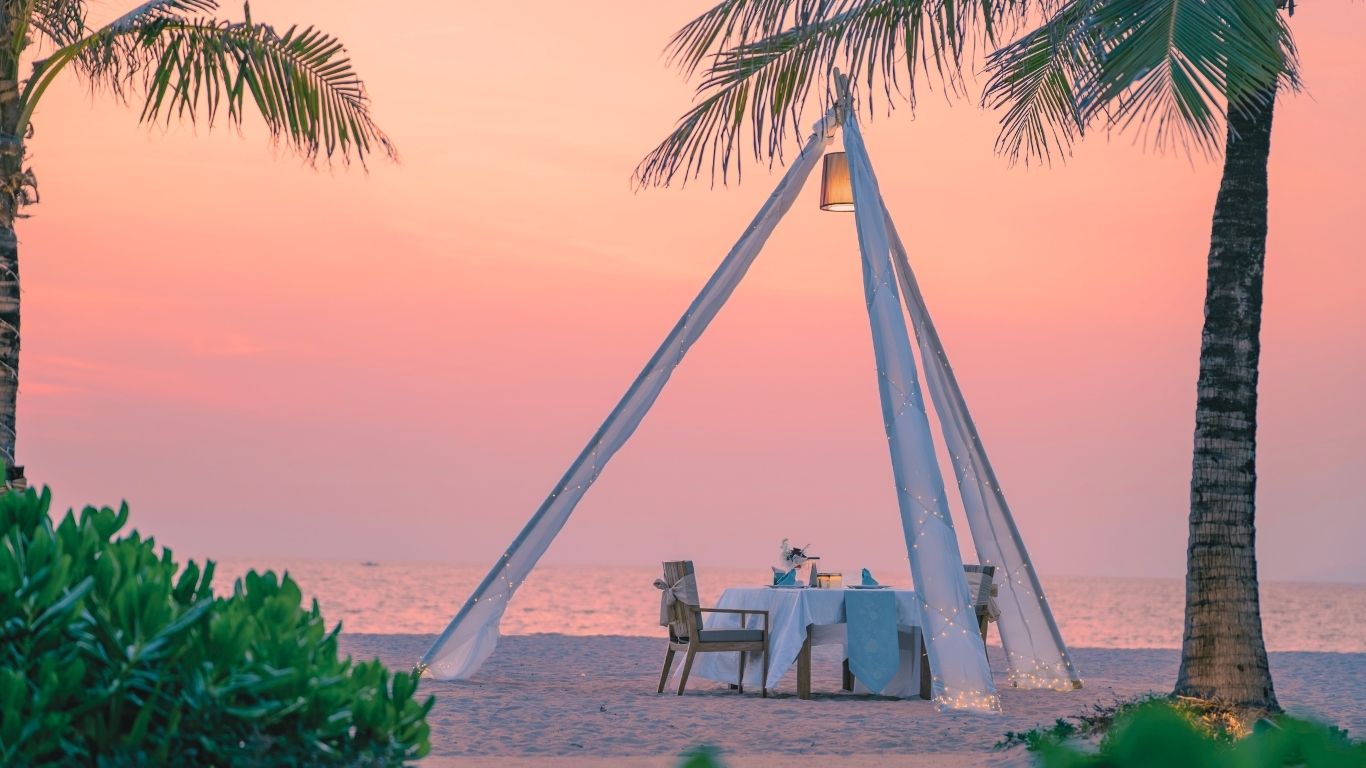 Angsana Phuket Beachfront Sunset Dinner